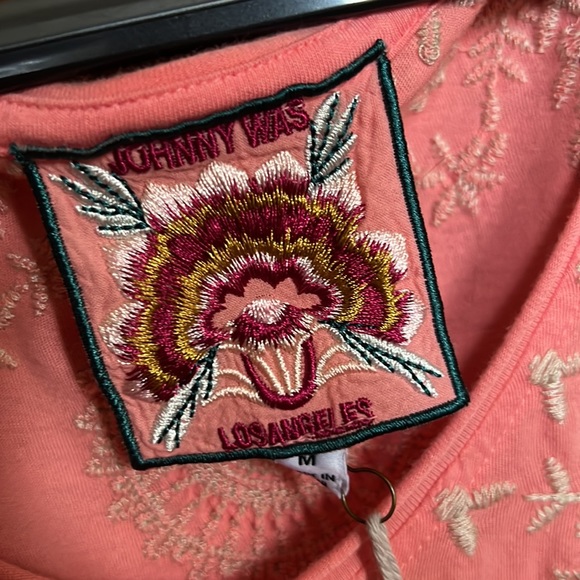 Johnny Was Makana Everyday Tee - Picture 7 of 11